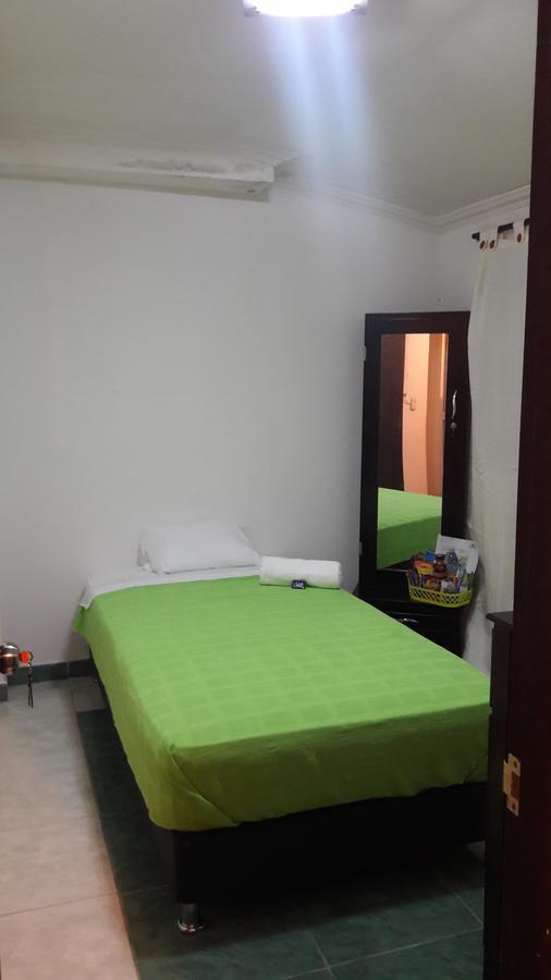 Hostal Deluxe Santander Manizales Eksteriør billede