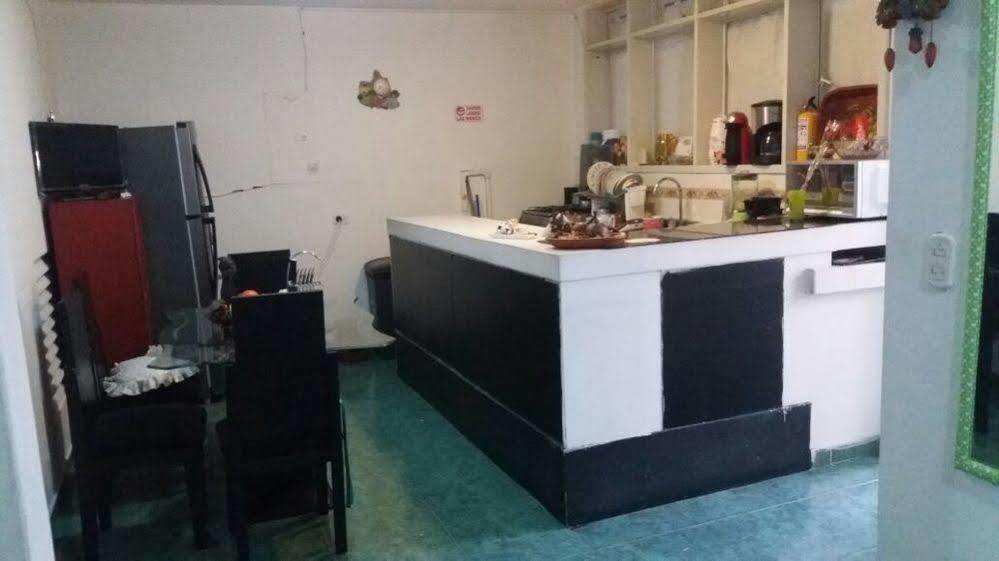 Hostal Deluxe Santander Manizales Eksteriør billede