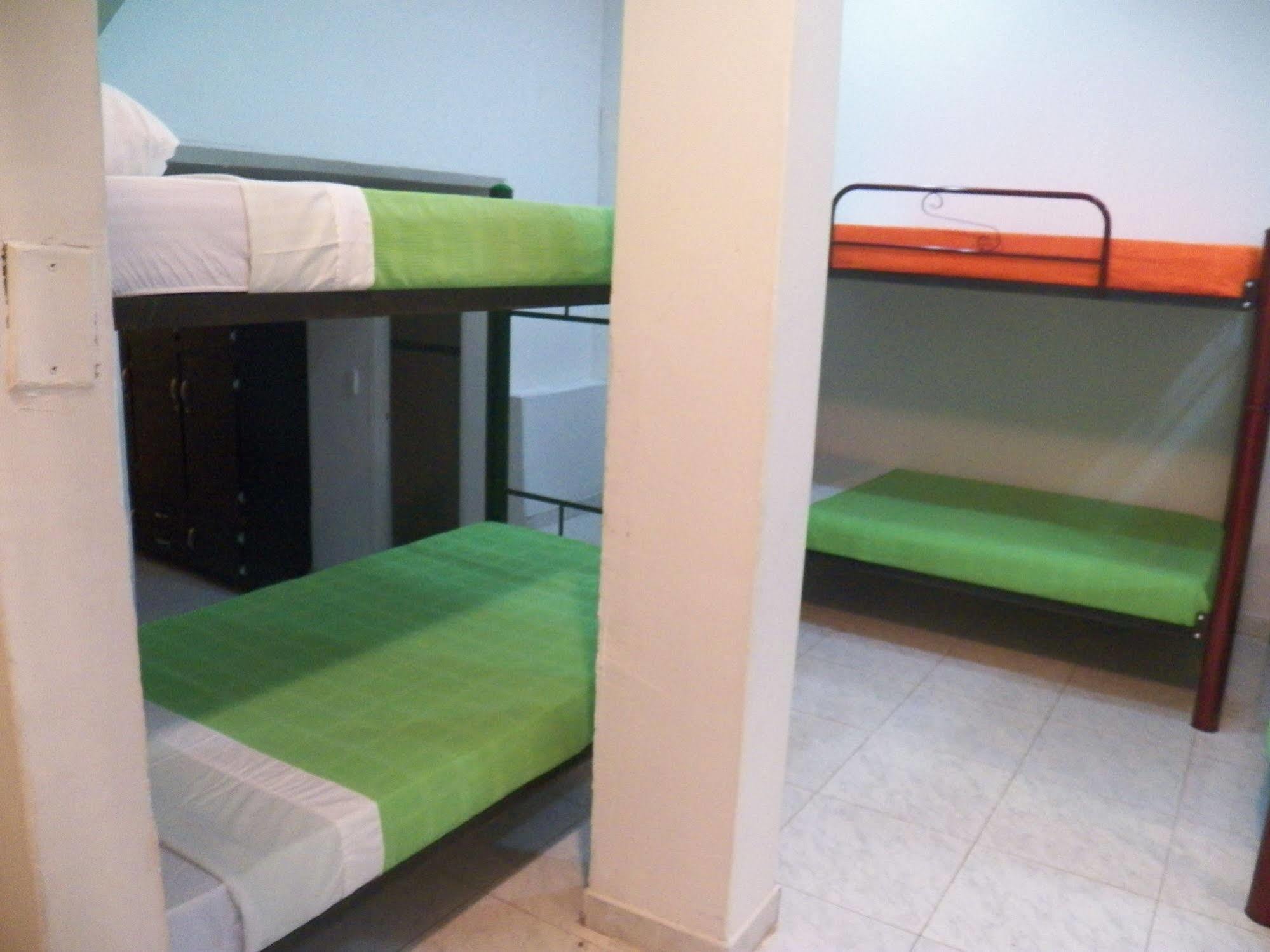 Hostal Deluxe Santander Manizales Eksteriør billede