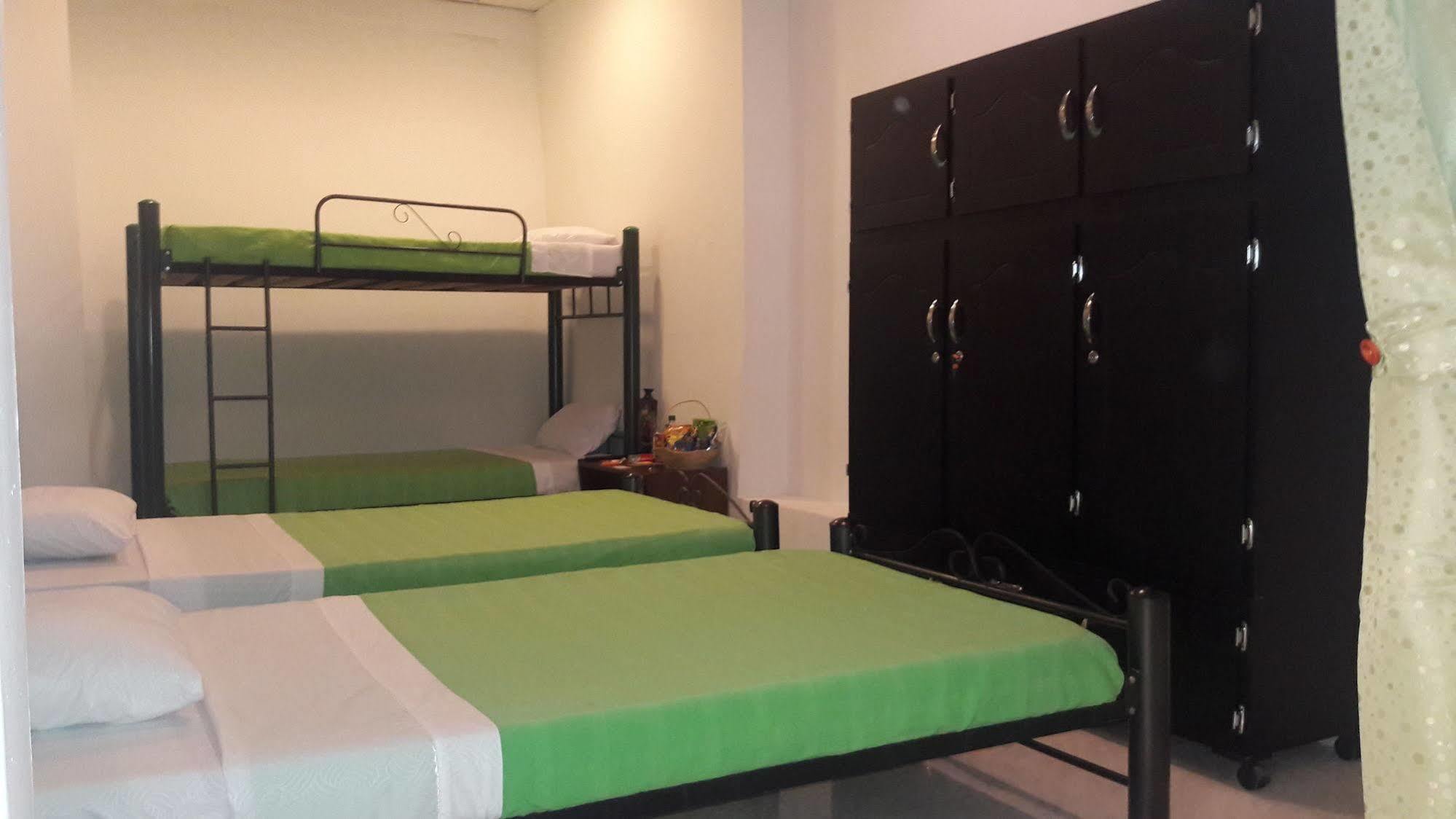 Hostal Deluxe Santander Manizales Eksteriør billede