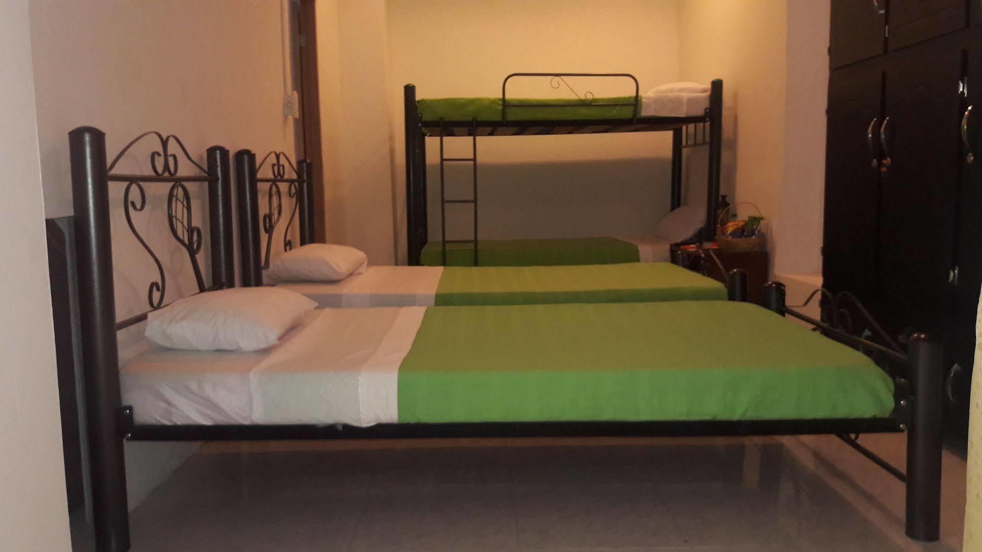 Hostal Deluxe Santander Manizales Eksteriør billede