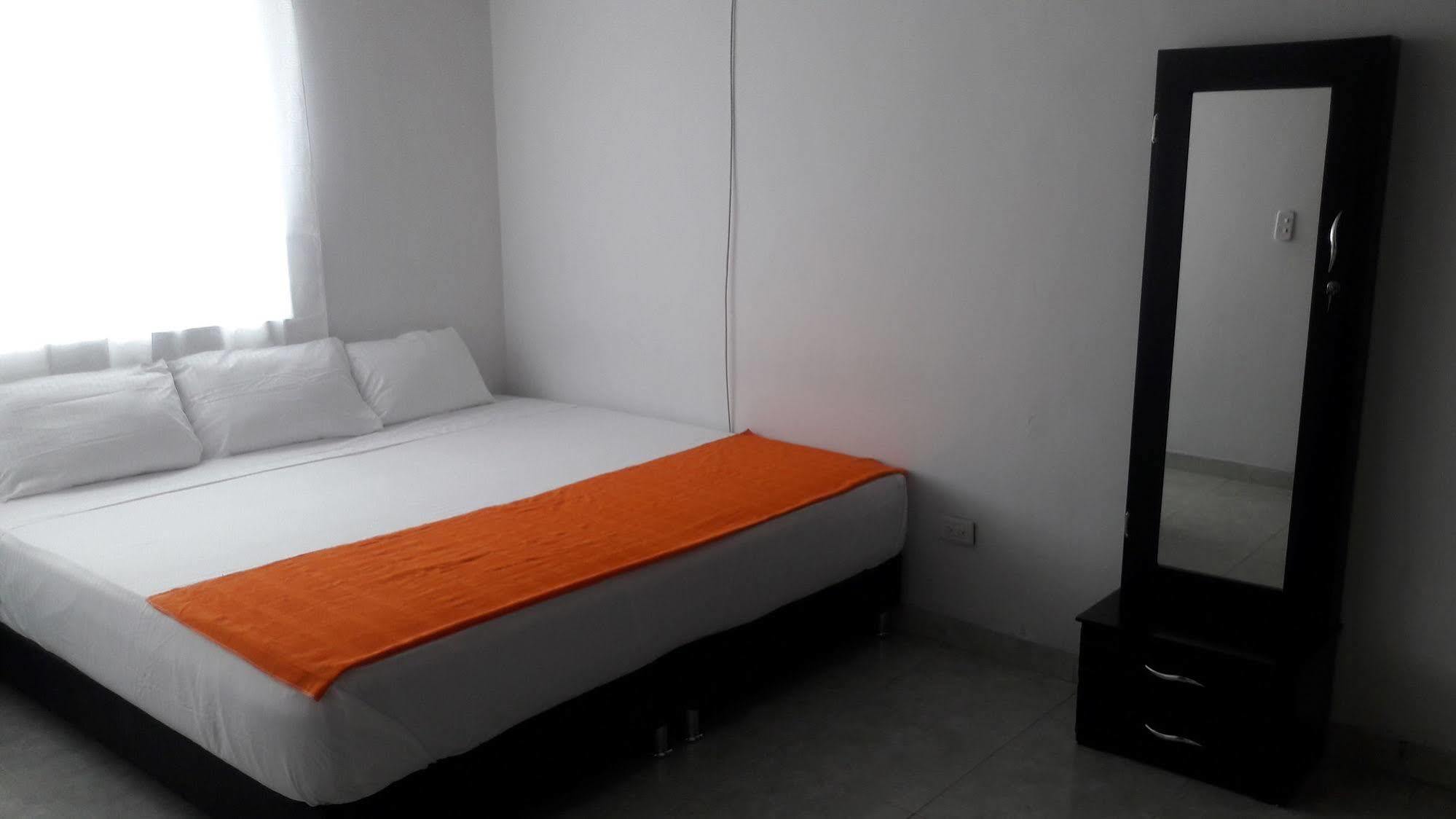 Hostal Deluxe Santander Manizales Eksteriør billede