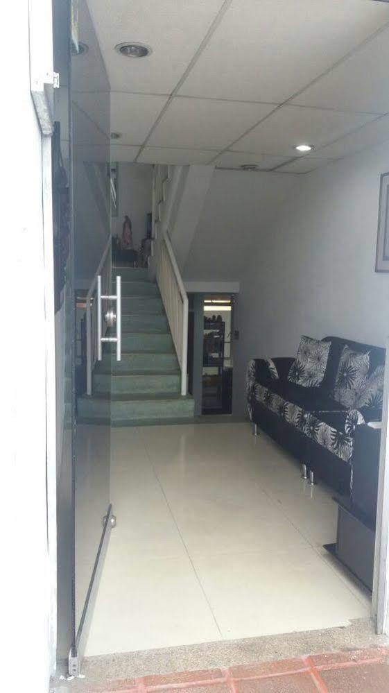 Hostal Deluxe Santander Manizales Eksteriør billede